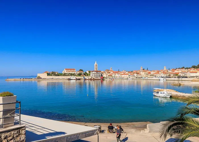 Apartment Uranus Rab Town